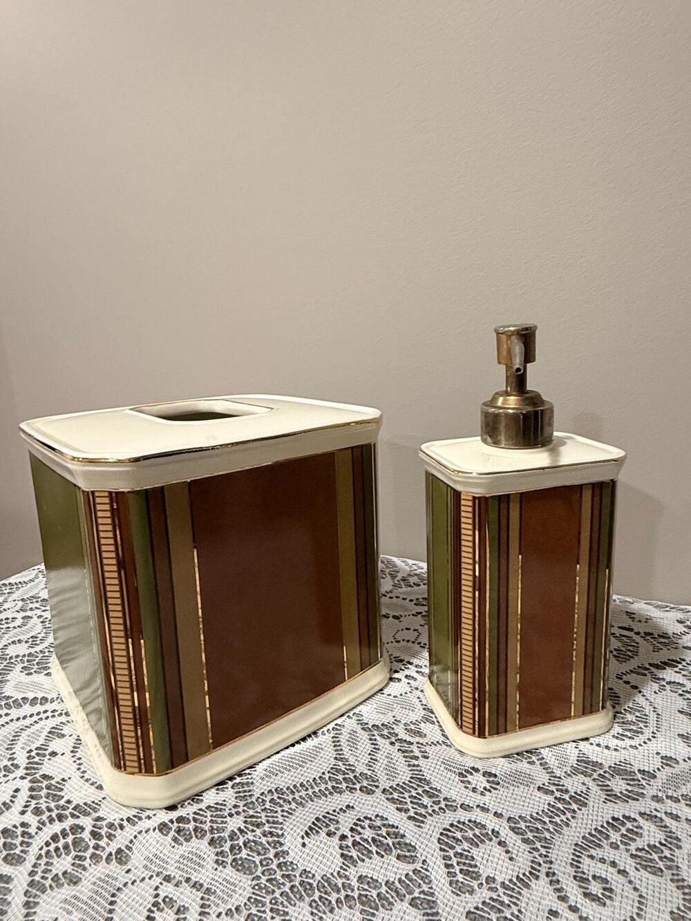 Vintage 1970s Tissue Box Cover & Lotion Dispenser Set Retro Bathroom Decor